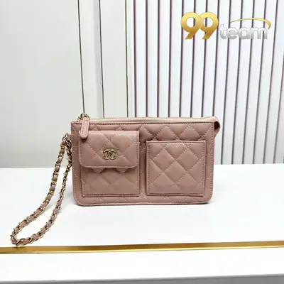 CHANEL | Item ID: 02246