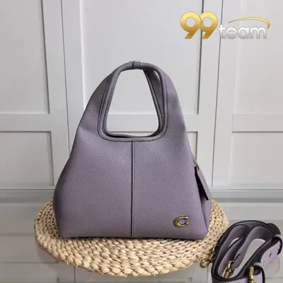 COACH | Item ID: 04881