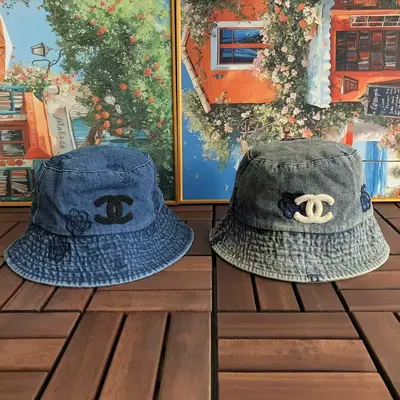 CHANEL Cap