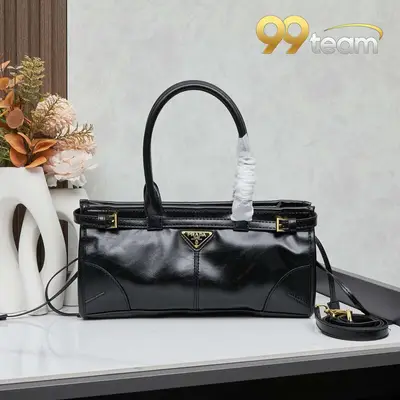 PRADA | Item ID: 09382