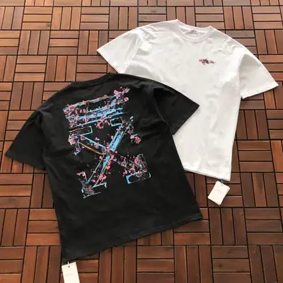 OFF-WHITE T-Shirt