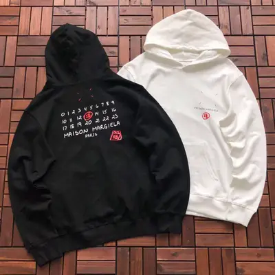 MAISON MARGIELA Hoodie