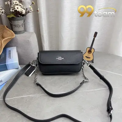 COACH | Item ID: 04392