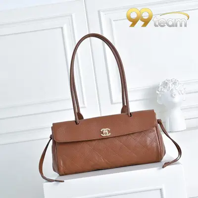 CHANEL | Item ID: 01655