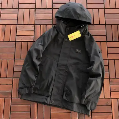 BURBERRY Jacke