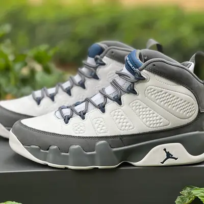 JORDAN 9