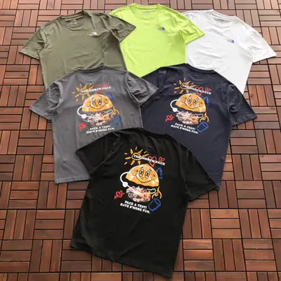 THE NORTH FACE T-Shirt