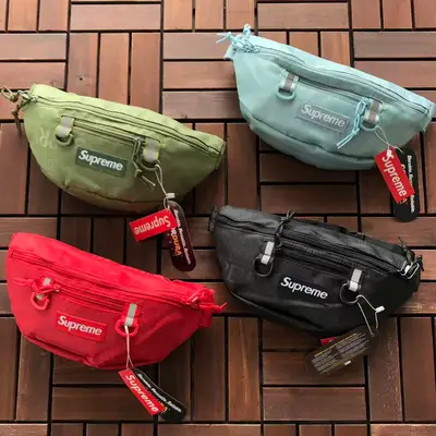 SUPREME Tasche