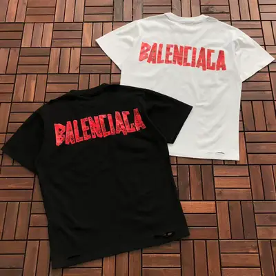 BALENCIAGA T-Shirt