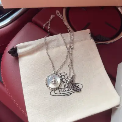VIVIENNE WESTWOOD Schmuck