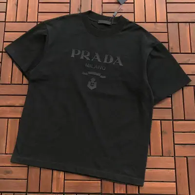 PRADA T-Shirt