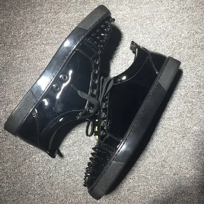 LOUBOUTINS