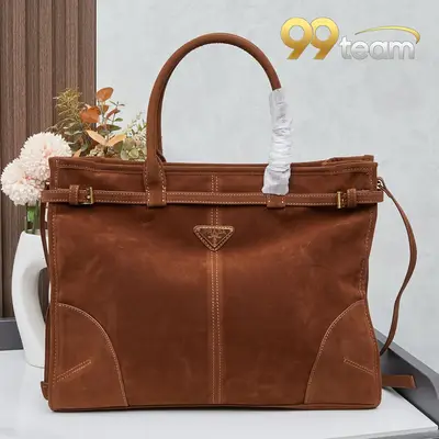 PRADA | Item ID: 09419