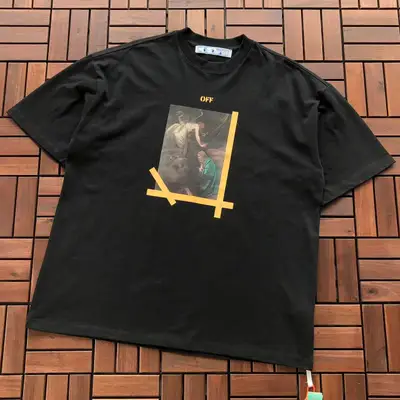 OFF-WHITE T-Shirt