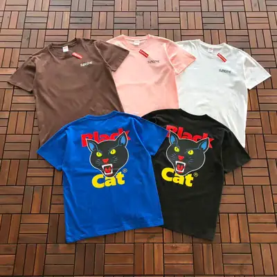 SUPREME T-Shirt