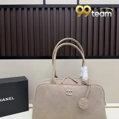 CHANEL | Item ID: 01627