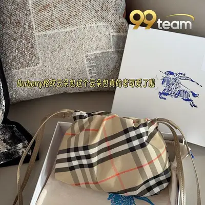 BURBERRY | Item ID: 21357