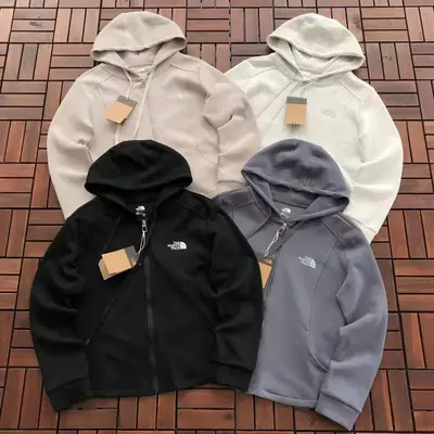 THE NORTH FACE Hoodie