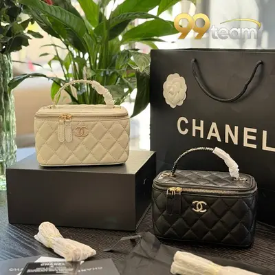 CHANEL | Item ID: 00860