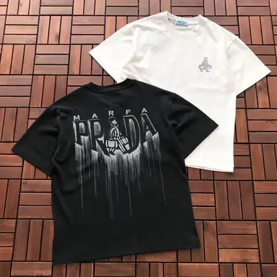 PRADA T-Shirt