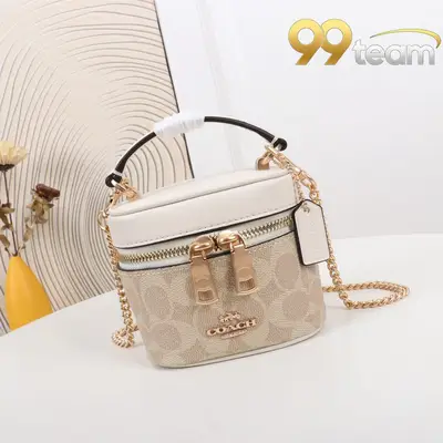 COACH | Item ID: 04524