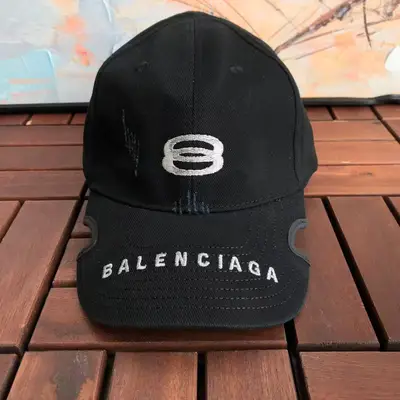 BALENCIAGA Cap