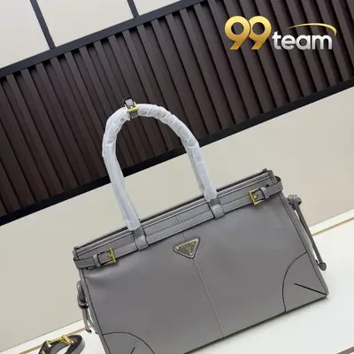 PRADA | Item ID: 09238