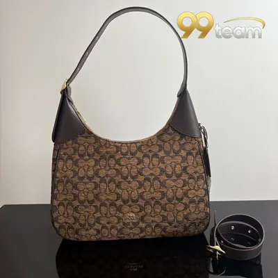 COACH | Item ID: 04594