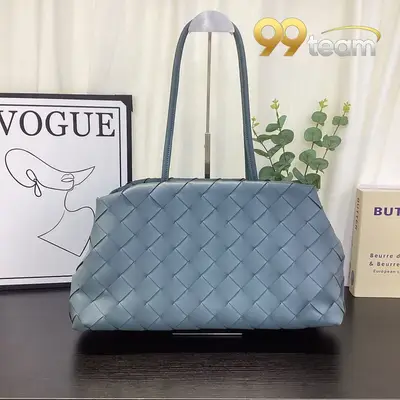 BOTTEGA VENETTA | Item ID: 20653
