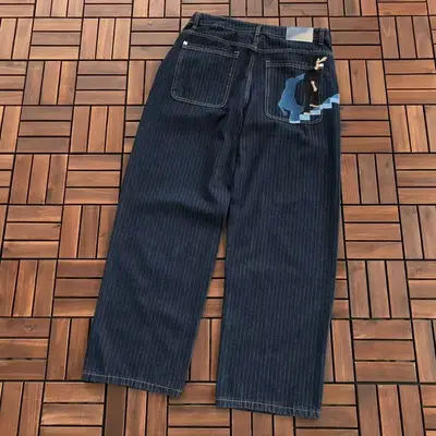 DERSCHUTZE Jeans