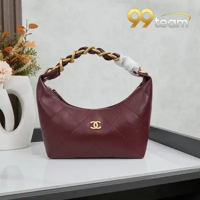 CHANEL | Item ID: 02176
