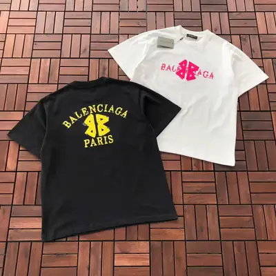 BALENCIAGA T-Shirt