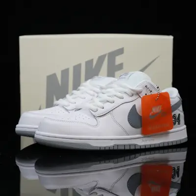 NIKE Dunk