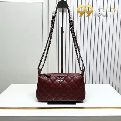 CHANEL | Item ID: 02464