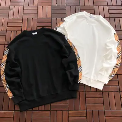 BURBERRY Sweater