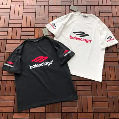 BALENCIAGA T-Shirt