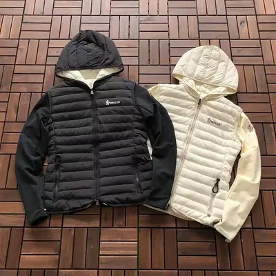 MONCLER Jacke