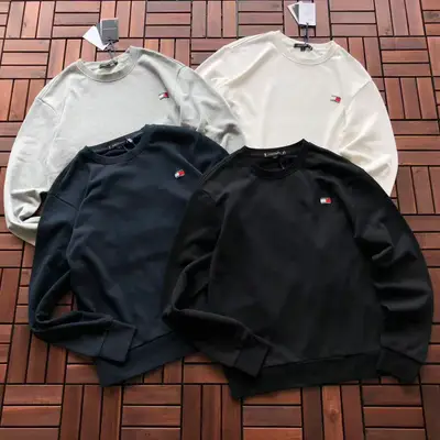 TOMMY HILFIGER Sweater