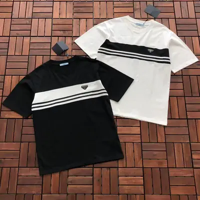 PRADA T-Shirt