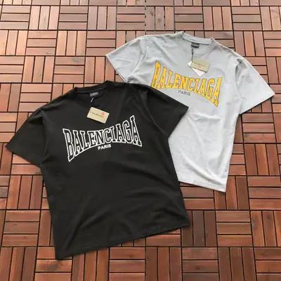 BALENCIAGA T-Shirt