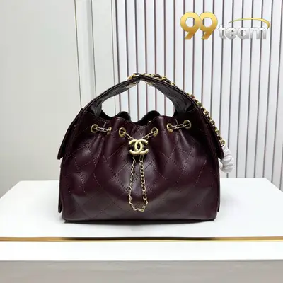 CHANEL | Item ID: 02133