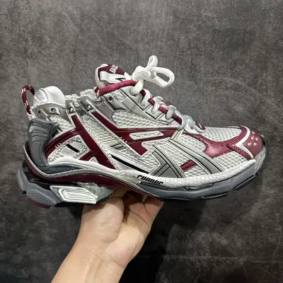 BALENCIAGA