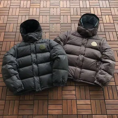 MONCLER Jacke