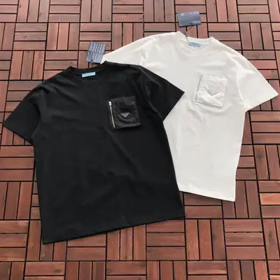 PRADA T-Shirt