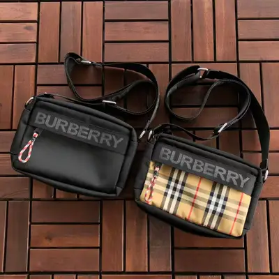 BURBERRY Tasche