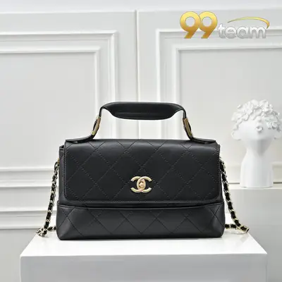 CHANEL | Item ID: 02769