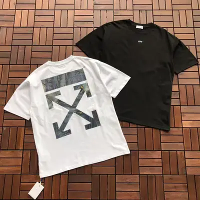 OFF-WHITE T-Shirt
