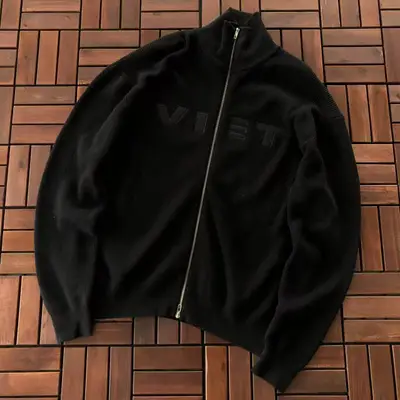 VETEMENTS Sweater