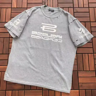BALENCIAGA T-Shirt
