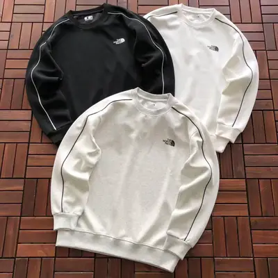 THE NORTH FACE Sweater